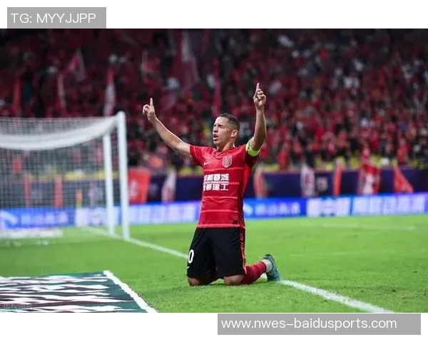 今年中超收官争冠战启用外籍裁判，去年的主裁为傅明、李海新