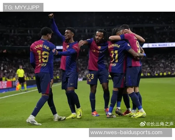 十周年回顾:巴萨4-0皇马苏亚雷斯双响再现经典 十周年回顾:巴萨4-0皇马苏亚雷斯双响再现经典