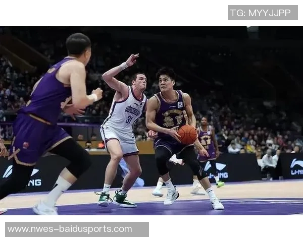 CBA全明星大戏阿联单挑周琦,林书豪无碍出战热血呈现 CBA全明星大戏阿联单挑周琦,林书豪无碍出战热血呈现