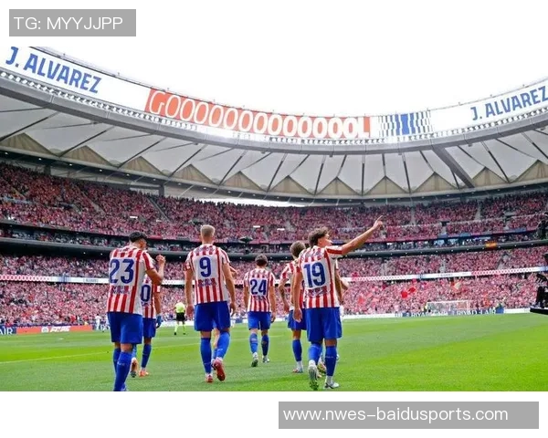 世体:巴萨完成蒙锥克球场改造,准备迎接西甲与欧冠的挑战 世体:巴萨完成蒙锥克球场改造,准备迎接西甲与欧冠的挑战